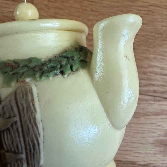 Hallmark 1980 A Spot of Christmas Cheer Teapot Ornament - Picture 11 of 13